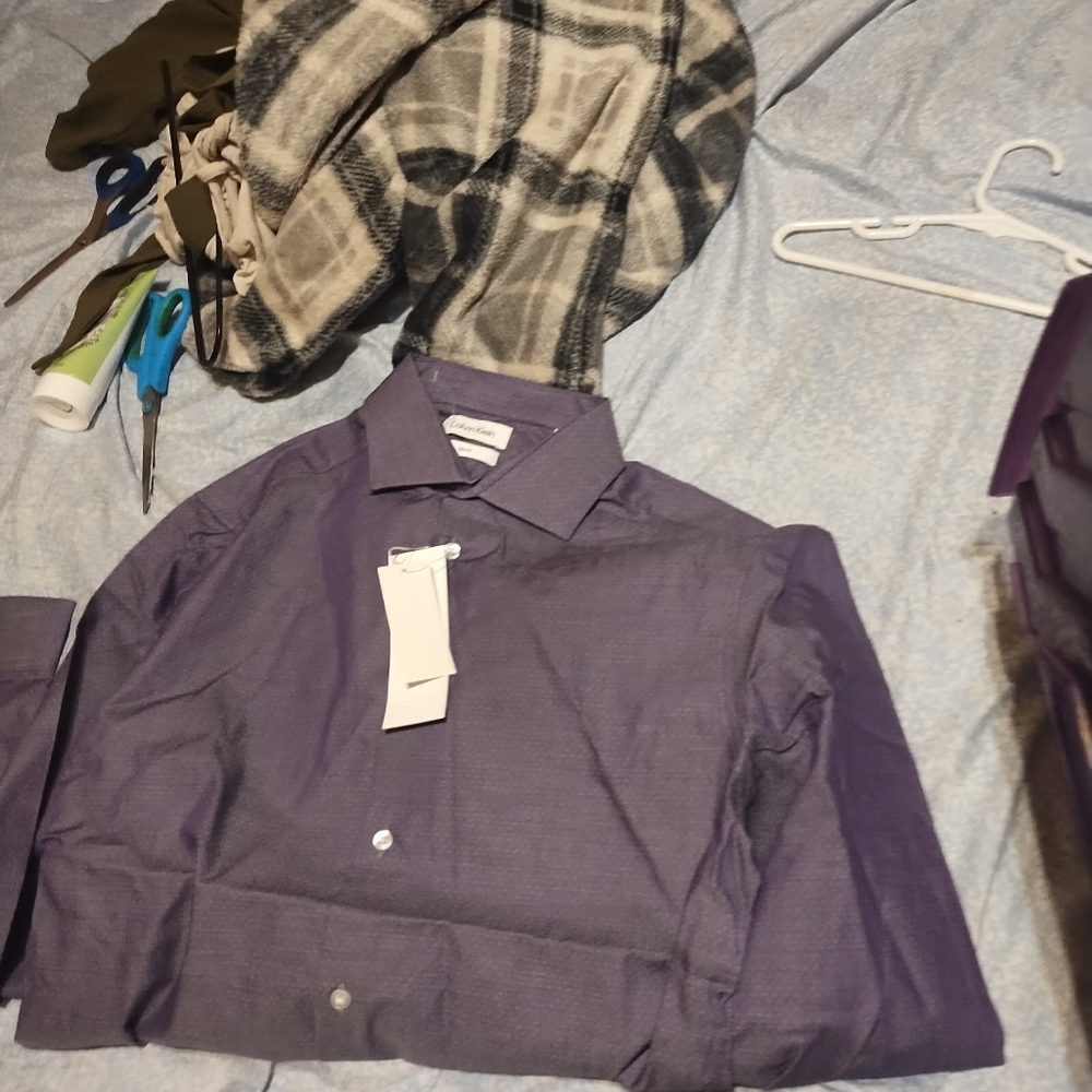 Men's Button-Ups - Picture 4 of 6